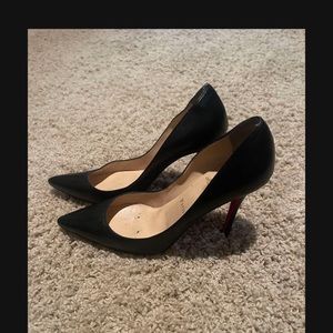 CHRISTIAN LOUBOUTIN
Apostrophy Leather Pointed Red-Sole Pumps